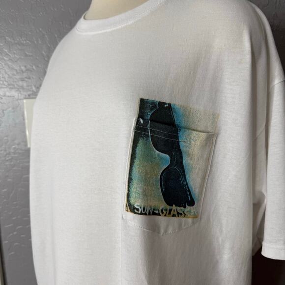 Urban Outfitters Basquiat Sunglasses Pocket Tee, White, XXL - Picture 2 of 5